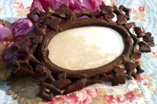 ANCIEN CADRE OVALE en BOIS