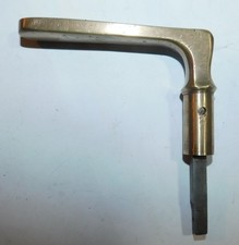 ANCIENNE POIGNÉE DE PORTE EN BRONZE AVEC CARRÉ . XIXe/XXe LOQUET CLENCHE PORTE 6