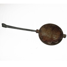 Ancien gaufrier trèfle coeur