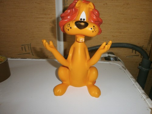 Pouet delacoste lion loeki - lion,