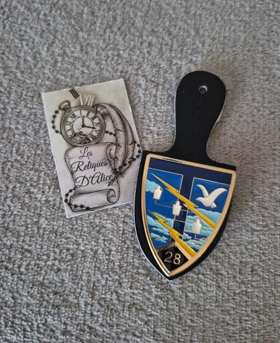 Insigne pucelle 28 e - pucelle,