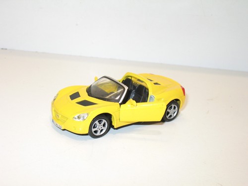 Maisto métal voiture - 1:35, métal,