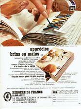  1971 advertising 0422 Waine Bergère de France strands in hands