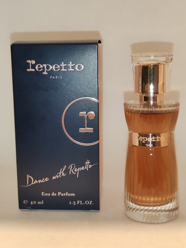 Repetto dance with eau - with,