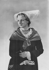 17 AUNIS ET SAINTONGE COIFFE