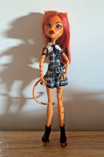Poupée monster high toralei - high,