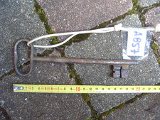LOT A857 DE 1 GRANDE CLÉ CLEF