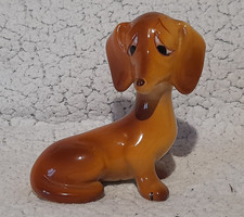 chien ancien en céramique