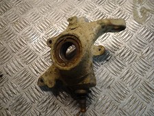 moyeu et fusée avant gauche