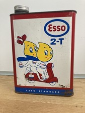 ESSO  2-T  goute d'huile en scooter Vespa bidon plein