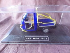 APE TRIPORTEUR   /     WEB