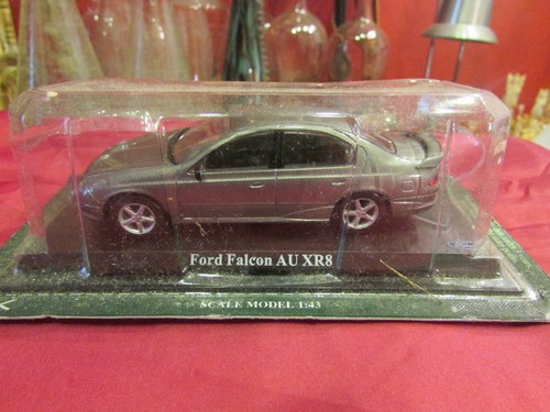 Voiture miniature dans - voiture,
