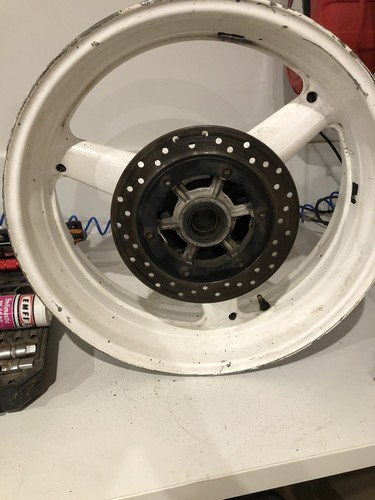 Une jante roue arriere - jante, rear