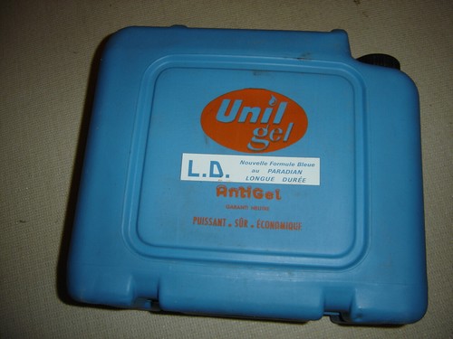 Ancien bidon plastique - ancien,