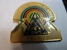 VINTAGE PIN' S FENCING / CUP DES NATIONS ET EPEES / 1983-1993 / RARE