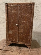 Armoire jouet ancien en métal