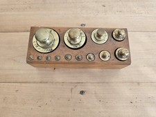 boite de poids ancien pour balance 13 poids