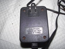 IKELITE CHARGER #4052 FOR