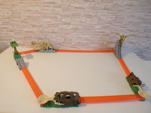 Circuit jurassic dinosaures - jurassic,
