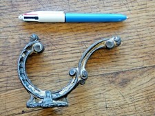 Ancienne patère en fonte