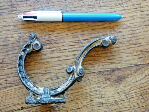 Ancienne patère fonte - patère, en