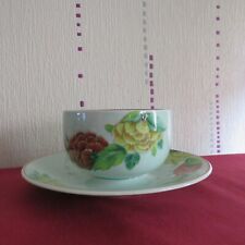 1 saucière en porcelaine