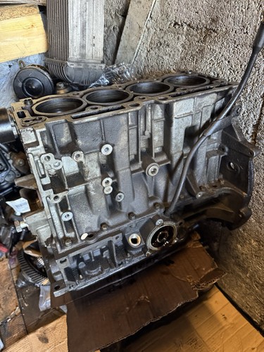 Bas moteur citroen saxo - bas,