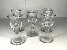 5 verres anciens en CRISTAL