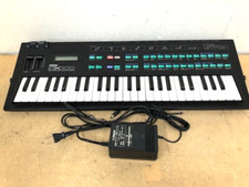 Yamaha DX100 Synthétiseur Digital Programmable Algorithm