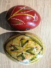 2 oeufs à repriser en bois