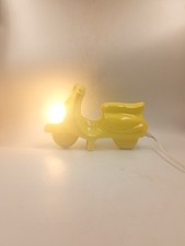 Lampe Scooter Trompe L'œil Céramique Jaune Vintage 80 Postmoderne JC Peiré Vespa