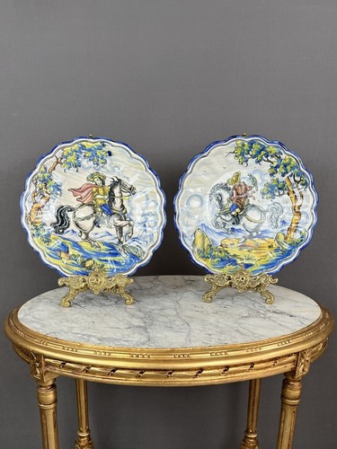Pair platart decorative - of,