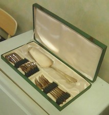 Service à gâteau en métal