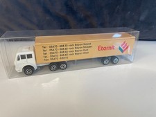 Majorette 1/100 ( long. 15 cm ) - camion semi - remorque mercedes " eternit "
