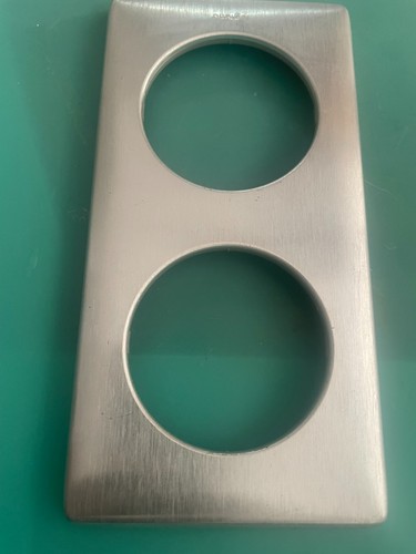 Plaque double entraxe 71mm