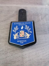 POLICE  (publicitaire