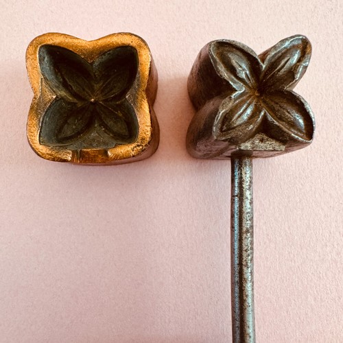 Ancien fer gaufrer fleur - ancien, à