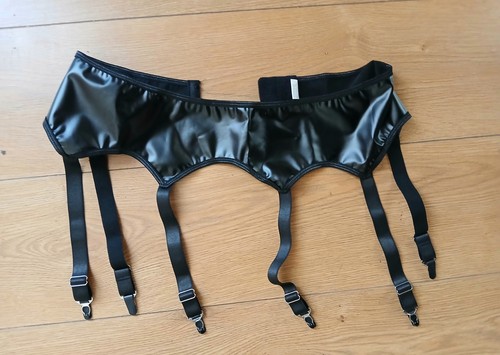 Porte jarretelles attaches - porte,