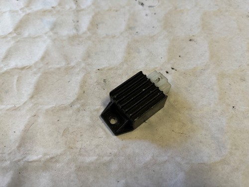Regulateur peugeot 50 - regulateur,