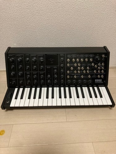 Mini synthétiseur analogique