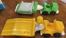 Vintage Fisher Price Little Trucks Trailer 344 Copter Rig 347 Car Hauler Flatbed