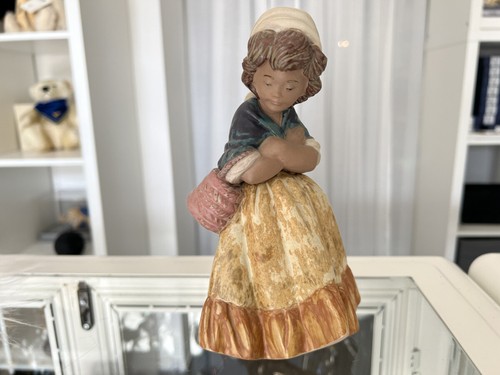 Figurine porcelaine de - en,