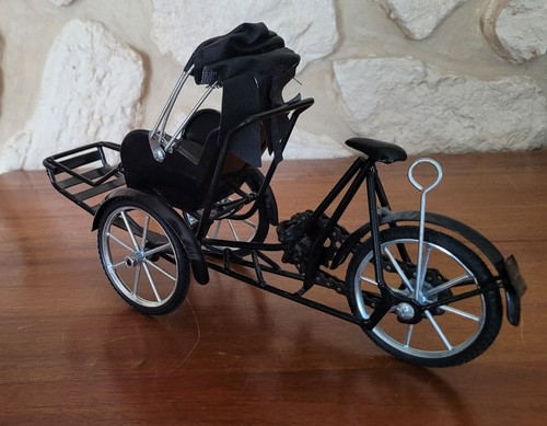 Tricycle pousse - tricycle,