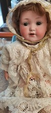 RARE superb doll 30 cm armand marseille A 975 M 0 embroidered clothes magnificent