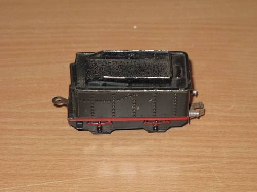 Märklin loco vapeur - À,