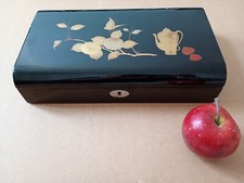 grand coffret en bois laqué