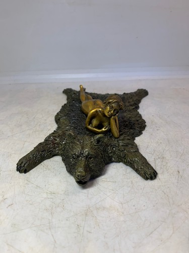 Bronze femme nue couche sur - bronze,