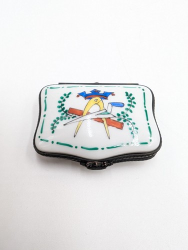 Boîte porcelaine pillulier - boîte,
