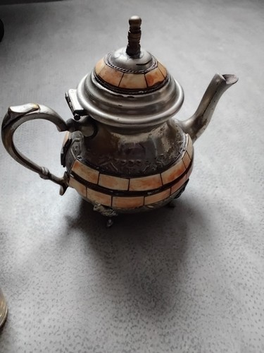 Ancienne théière marocaine - ancienne,