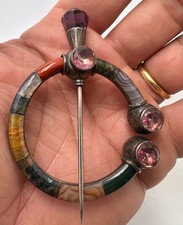 🇫🇷 Victorian Scottish antique Silver agate brooch/ kilt  c.1860's